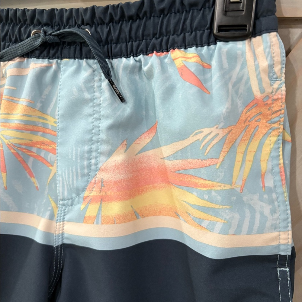 Quiksilver Boys Swim Trunks - Picture 3 of 7